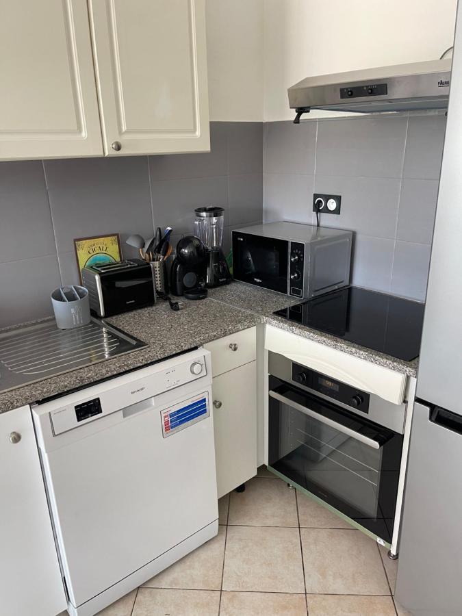Moderne T2 Cassis Plein Centre Climatise - 200 M Du Port Apartman Kültér fotó